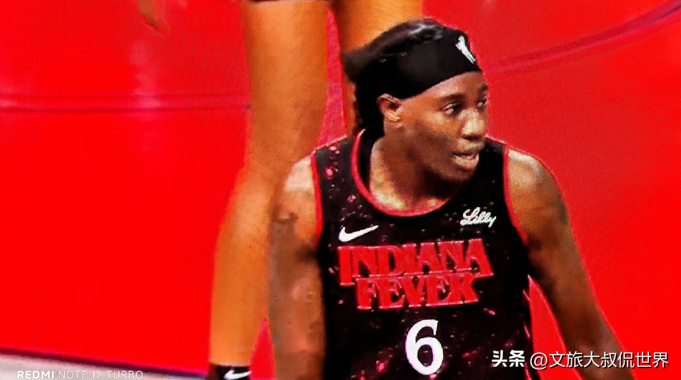 开云下载-湖人B队翻盘加拿大男篮，米切尔惊艳世界