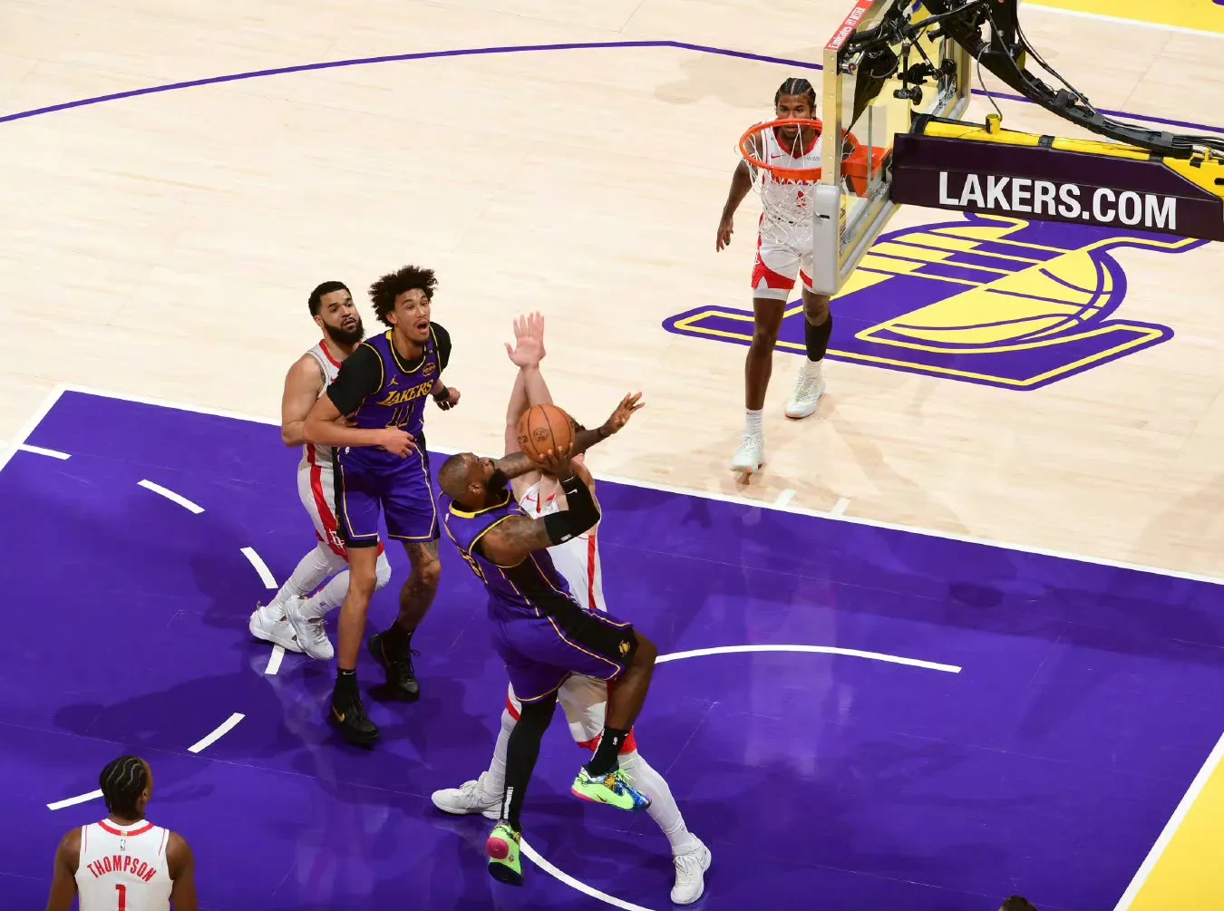 开云体育平台APP-快船不敌湖人，遭遇四连败