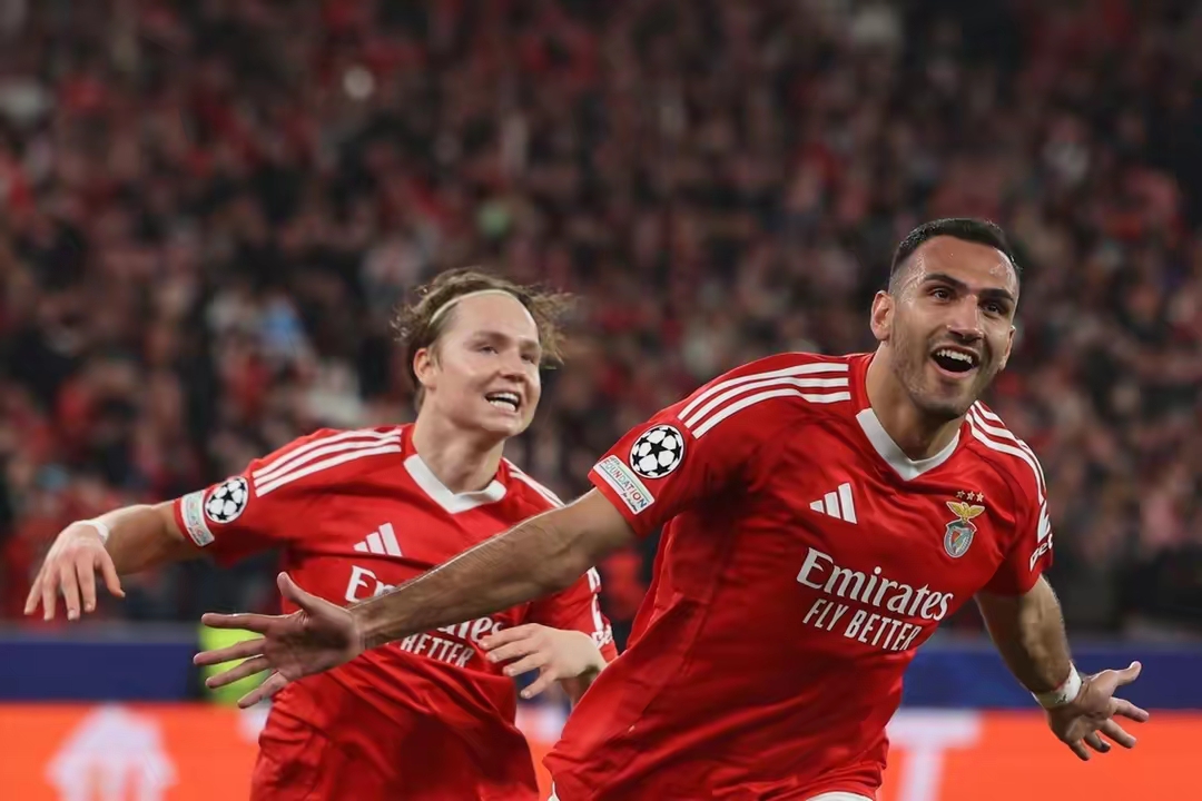 开云体育中国-利物浦2-1击败AC米兰，梅开二度的萨拉赫成为英超历史最佳外援