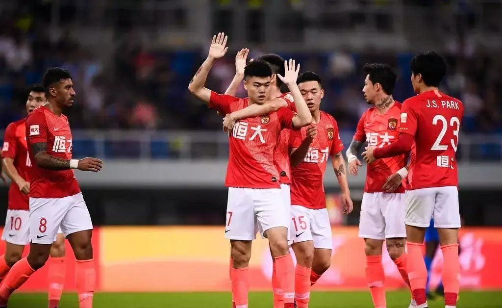 开云体育app-恒大遭狂扫门前困局0-3不敌泰达提前降级！