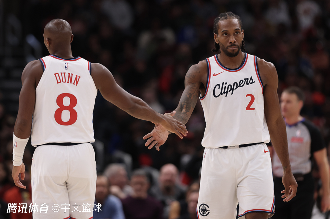 火箭客场击败马刺,哈登空砍38分 火箭客场击败马刺,哈登空砍38分