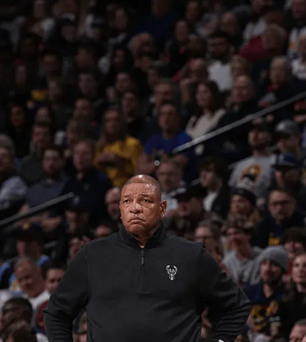 雄鹿胜掘金:米德尔顿舞刀弄枪 雄鹿胜掘金:米德尔顿舞刀弄枪