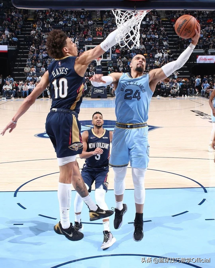 黄蜂主场不敌马刺,拉塞尔成全队得分王 黄蜂主场不敌马刺,拉塞尔成全队得分王