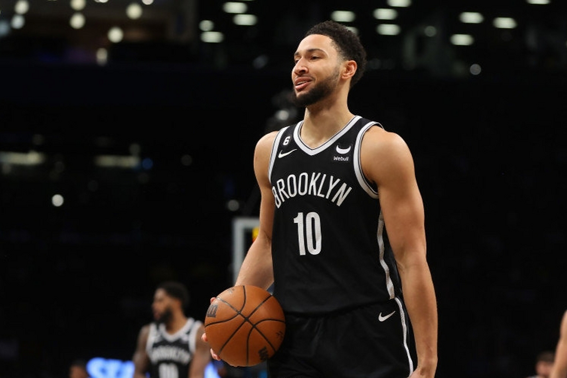 篮网惊险击败步行者，取得胜利